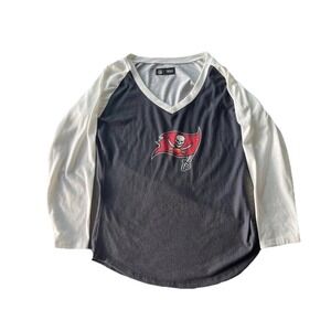 NFL Team Apparel Women's Tampa Bay Buccaneers Long‎ Sleeve T-Shirt Size Small